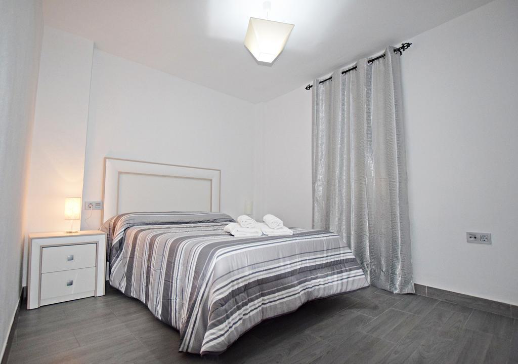 Completo Lonja Centro Apartment *